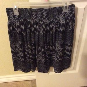 Elastic skater skirt